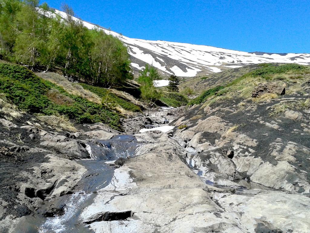 Etna Quota Mille Boutique Hotel, Typical Sicilian Food & Wine Randazzo Bagian luar foto