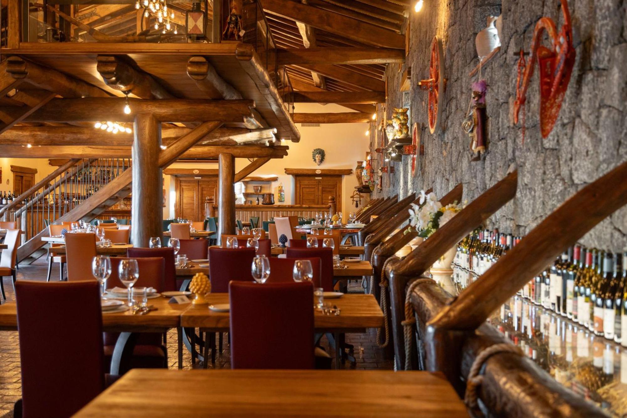Etna Quota Mille Boutique Hotel, Typical Sicilian Food & Wine Randazzo Bagian luar foto