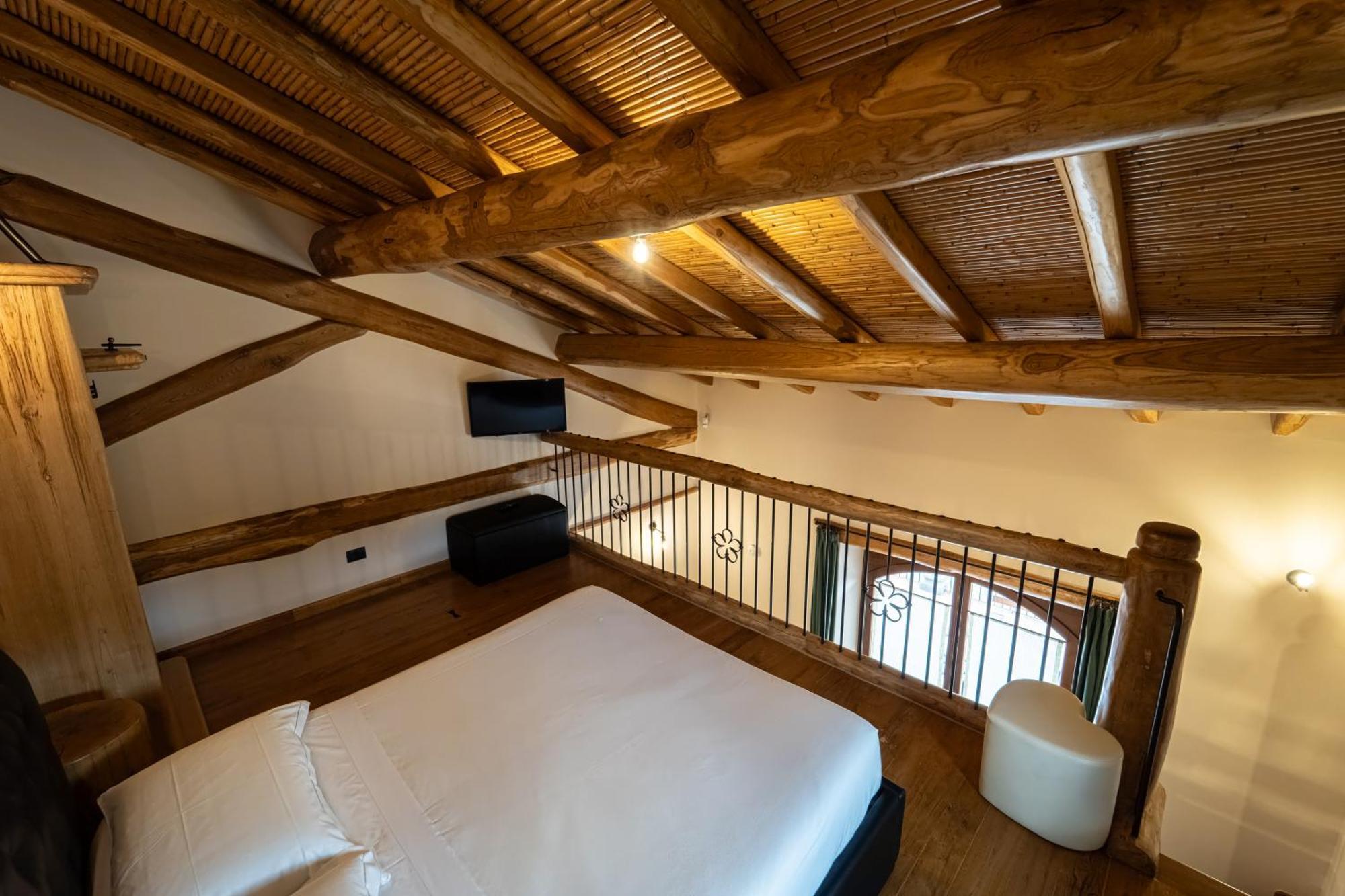 Etna Quota Mille Boutique Hotel, Typical Sicilian Food & Wine Randazzo Bagian luar foto