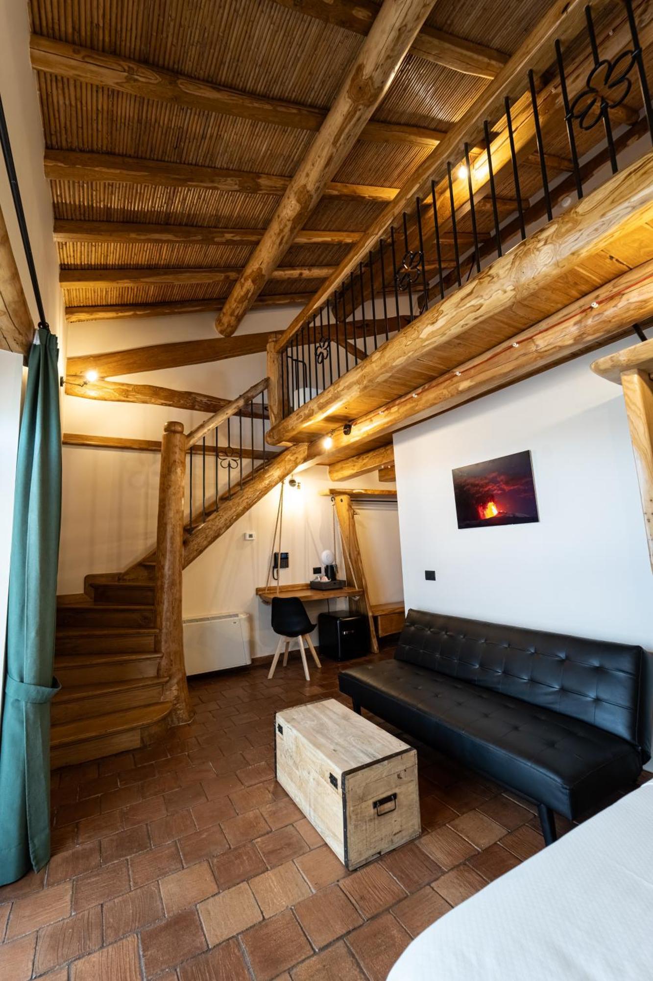 Etna Quota Mille Boutique Hotel, Typical Sicilian Food & Wine Randazzo Bagian luar foto